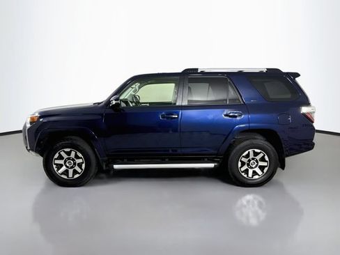 Used 2021 Toyota 4Runner SR5 Premium w/ Moonroof Package AWD/4WD image 4