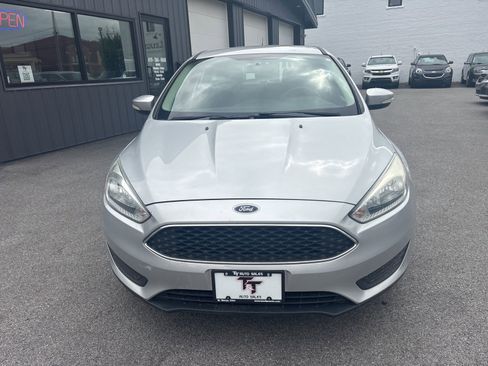 Used 2015 Ford Focus SE FWD image 8