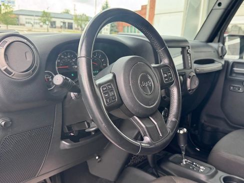 Used 2016 Jeep Wrangler Sport w/ Quick Order Package 24S AWD/4WD image 11