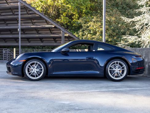 Certified 2022 Porsche 911 Carrera RWD image 2