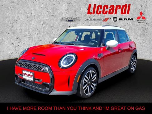 Used 2024 MINI Cooper S FWD image 3