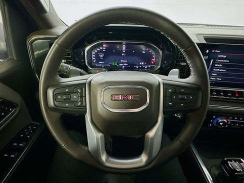 Used 2024 GMC Sierra 1500 SLT w/ SLT Premium Plus Package image 11
