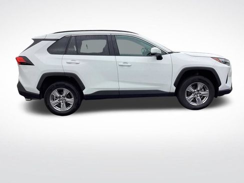 Used 2025 Toyota RAV4 XLE AWD/4WD image 10