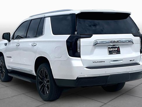 Used 2024 GMC Yukon SLT w/ SLT Luxury Package RWD image 12
