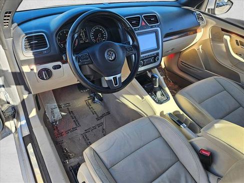 Used 2012 Volkswagen Eos Lux image 10