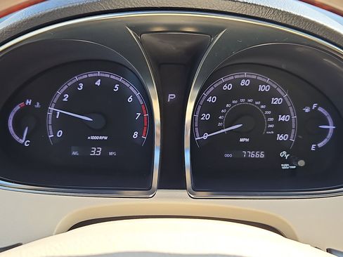 Used 2011 Toyota Avalon image 15