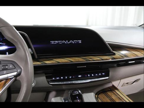 Used 2021 Cadillac Escalade Sport Platinum image 9