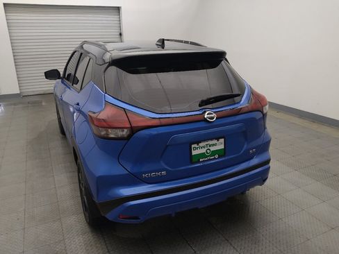 Used 2021 Nissan Kicks SR FWD image 6