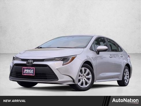 Used 2023 Toyota Corolla LE image 1