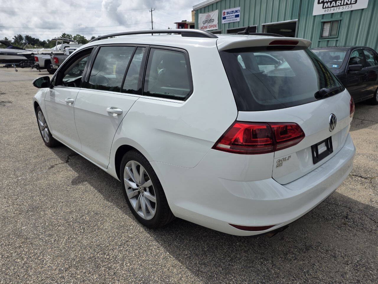 Used 2017 Volkswagen Golf SE FWD image 15