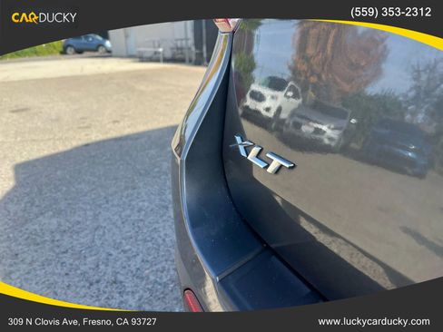 Used 2020 Ford Explorer XLT image 10