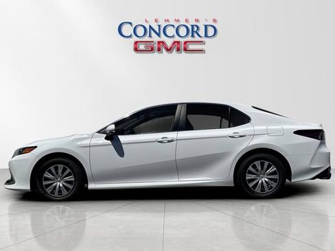 Used 2023 Toyota Camry LE FWD image 7