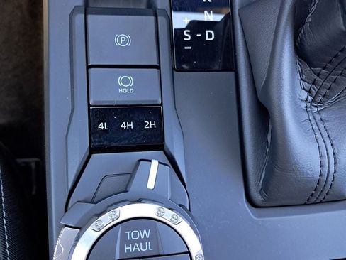 Used 2025 Toyota Tacoma TRD Off-Road AWD/4WD image 26