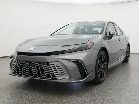 New 2026 Toyota Camry XSE FWD image 32