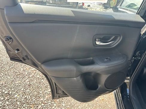 Used 2025 Honda HR-V LX image 6