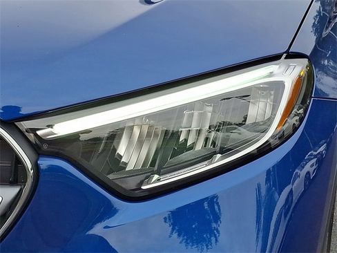 Certified 2025 Mercedes-Benz GLC 300 4MATIC image 9