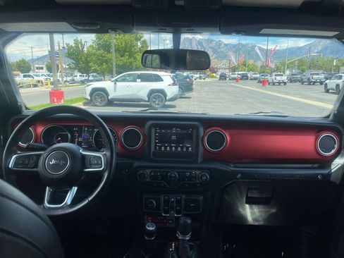 Used 2018 Jeep Wrangler Unlimited Rubicon w/ LED Lighting Group AWD/4WD image 25