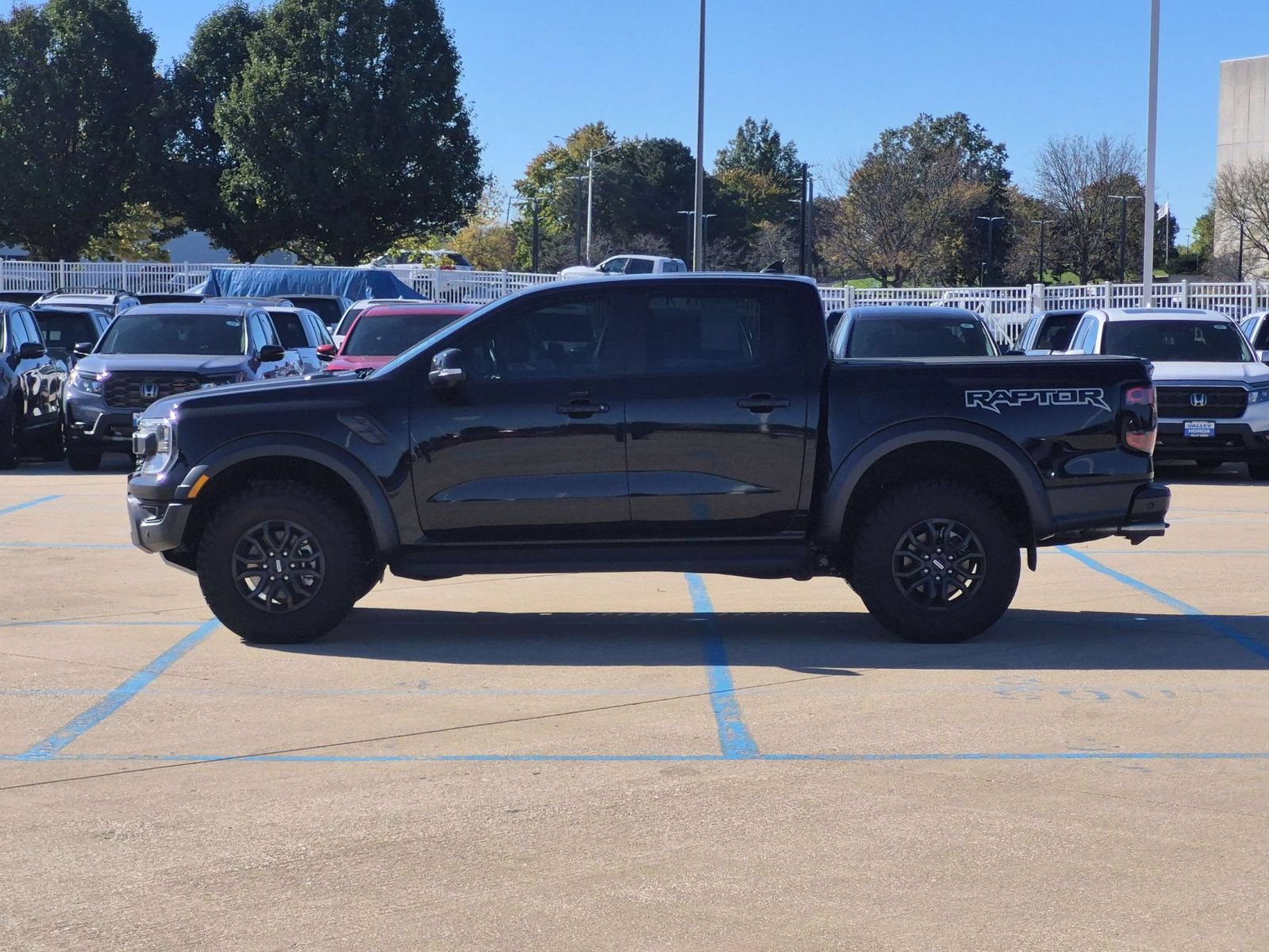 Used 2024 Ford Ranger Raptor AWD/4WD image 9