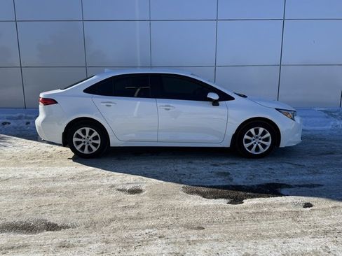 Certified 2024 Toyota Corolla LE image 31