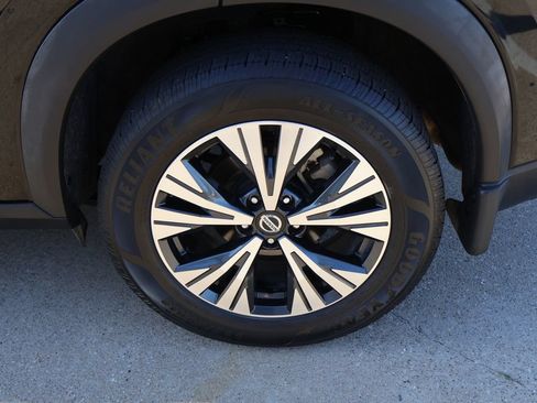 Used 2021 Nissan Rogue SV FWD image 10