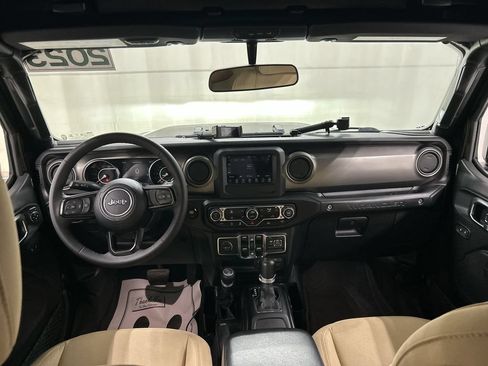 Used 2023 Jeep Wrangler Unlimited Sport AWD/4WD image 18