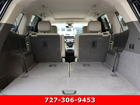 Used 2023 Cadillac XT6 Premium Luxury FWD image 21