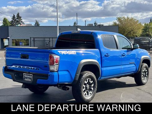 Used 2020 Toyota Tacoma TRD Off-Road w/ TRD Premium Off Road Package AWD/4WD image 9