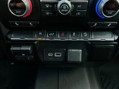 Used 2021 Chevrolet Silverado 1500 LT w/ Z71 Off-Road Package image 24