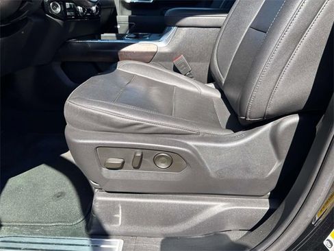 Used 2024 GMC Sierra 3500 SLT w/ SLT Premium Package image 21