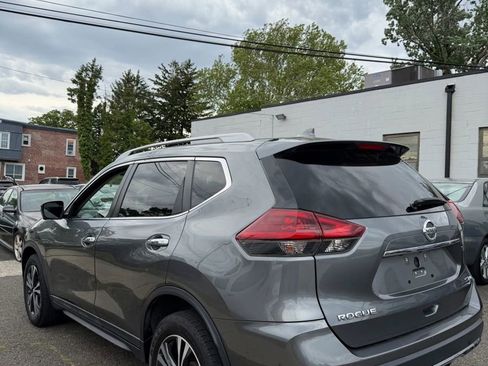 Used 2020 Nissan Rogue SV w/ Premium Package AWD/4WD image 13