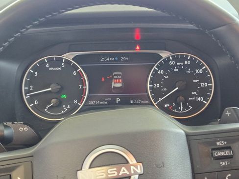 Used 2025 Nissan Rogue SV image 17