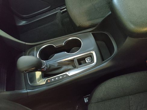 Used 2024 Chevrolet Equinox LT image 26