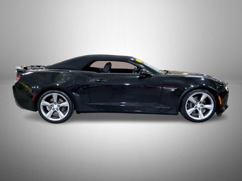 Used 2018 Chevrolet Camaro SS image 4