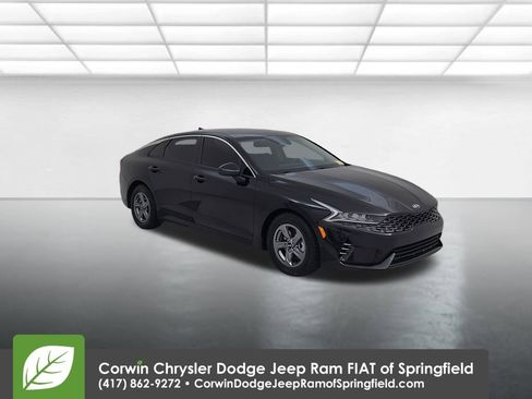 Used 2021 Kia K5 LXS image 3