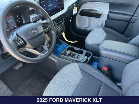 Used 2025 Ford Maverick XLT w/ Equipment Group 302A AWD/4WD image 11
