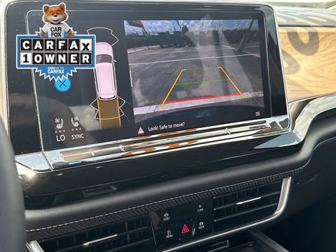 Used 2024 Volkswagen Atlas SE FWD image 21