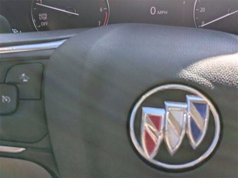 Used 2023 Buick Envision Preferred image 31