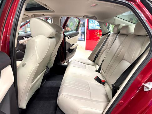 Used 2022 Honda Accord EX-L image 19