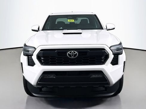 New 2025 Toyota Tacoma TRD Sport image 2