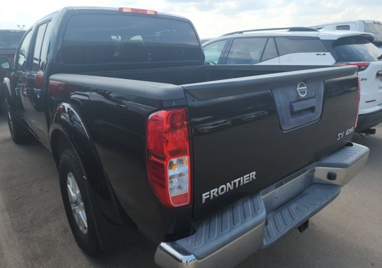 Used 2018 Nissan Frontier SV AWD/4WD image 4