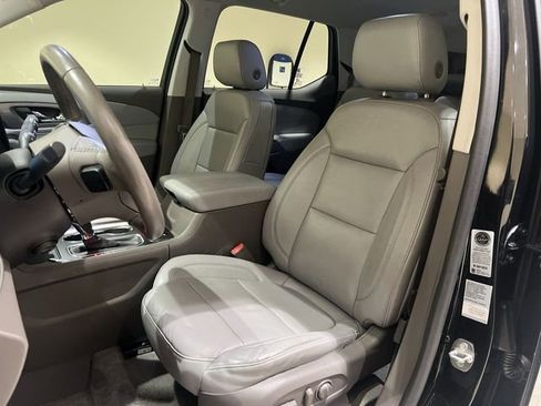 Used 2018 Chevrolet Traverse Premier w/ Driver Confidence II Package image 17