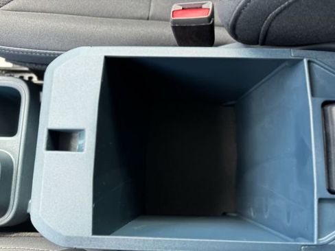 New 2025 Ford Maverick XL w/ Equipment Group 102A image 29