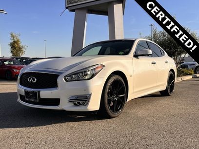 Certified 2019 INFINITI Q70 Luxe
