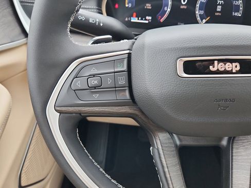 New 2026 Jeep Grand Cherokee L Limited AWD/4WD image 15
