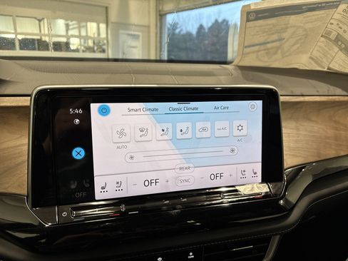 New 2026 Volkswagen Atlas SE image 30