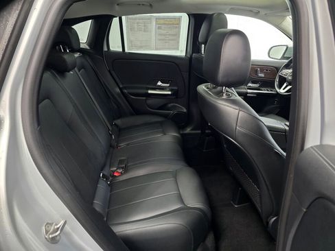 Used 2022 Mercedes-Benz GLA 250 4MATIC w/ Premium Package Lite image 22