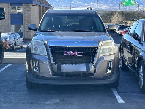 Used 2011 GMC Terrain SLT image 2