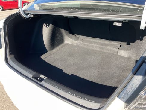 Used 2025 Honda Civic Sport image 10