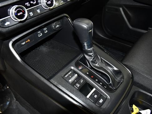Certified 2024 Honda CR-V EX image 31