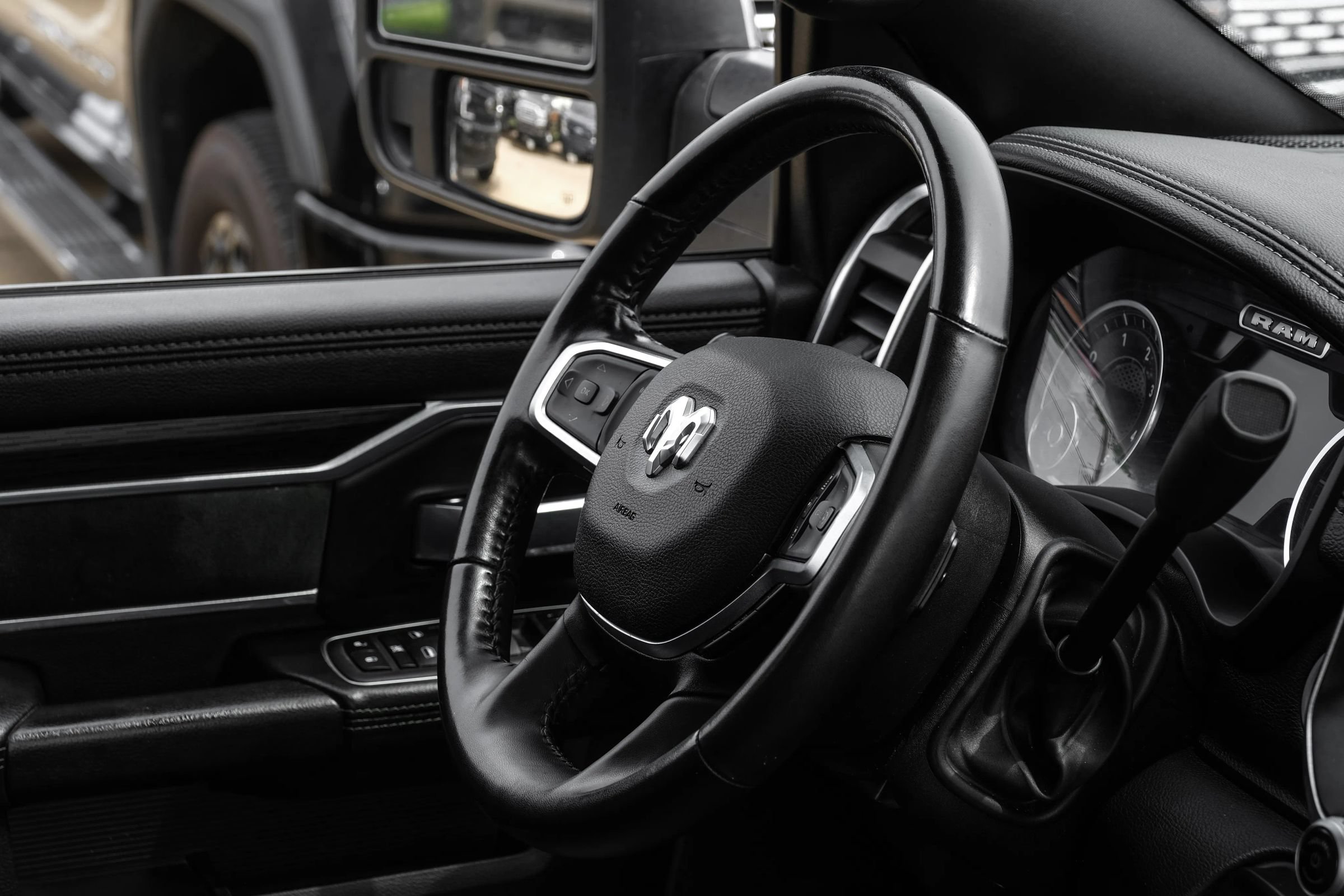 Used 2024 RAM 3500 Laramie w/ Sport Appearance Package AWD/4WD image 20